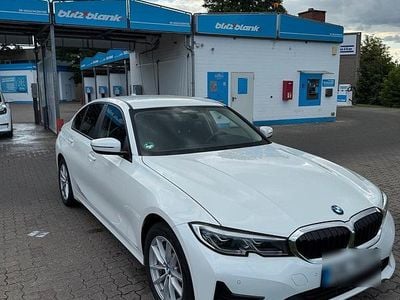 BMW 330e