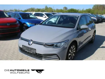 Brugt VW Golf VIII Active 131 HK (96 kW) 2022 Sedan