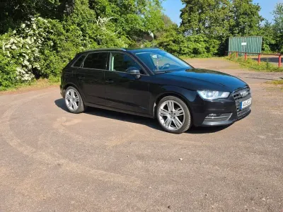 Gebraucht Audi A3 Attraction 122 PS (89 kW) 2013 Schwarz Limousine