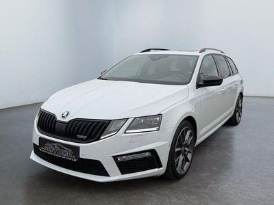 Usado Skoda Octavia RS 245 CV (180 kW) 2020 Blanco Familiar
