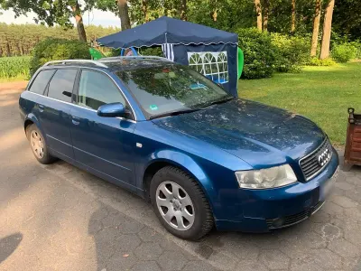 Gebraucht Audi A4 130 PS (95 kW) 2004 Blau Kombi