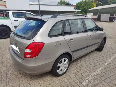 Gebraucht Skoda Fabia Ambiente 69 PS (50 kW) 2010 Kombi