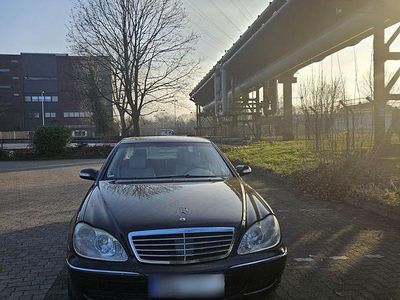 Second-hand Mercedes S500L 306 CP (225 kW) 2004 Negru Berlinǎ