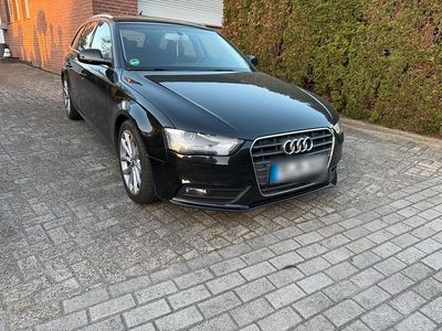 Gebraucht Audi A4 143 PS (105 kW) 2013 Schwarz Kombi