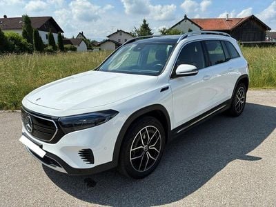 Mercedes EQB250