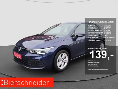 Brugt VW Golf VIII Life 116 HK (85 kW) 2024 Blå Sedan