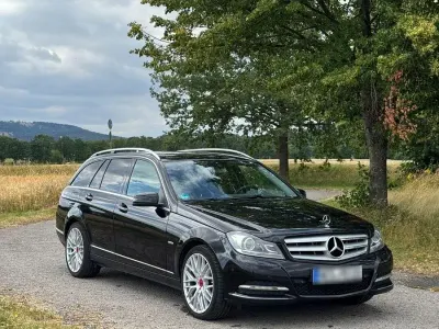 Gebraucht Mercedes C220 Avantgarde 170 PS (125 kW) 2011 Schwarz Kombi
