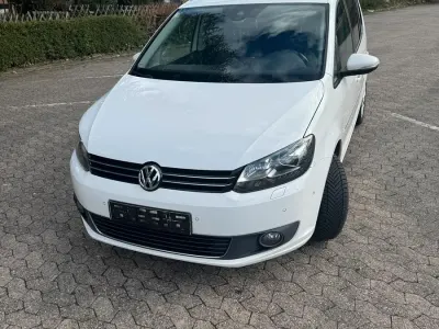 Gebraucht VW Touran 105 PS (77 kW) 2013 Weiß Van / Kleinbus