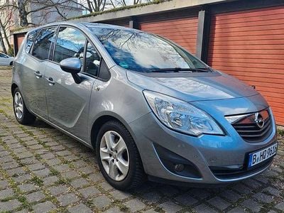 Usata Opel Meriva Edition 101 CV (74 kW) 2011 Grigio Monovolume