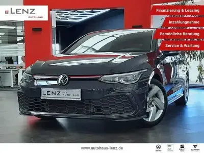 Gebraucht VW Golf VIII GTI 245 PS (180 kW) 2023 Grau Limousine