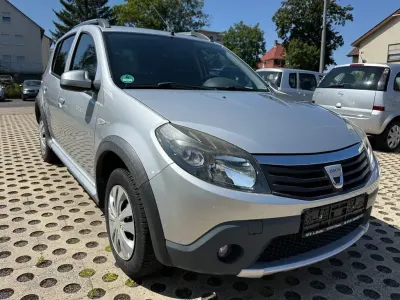 Gebraucht Dacia Sandero Stepway 87 PS (63 kW) 2010 Silber Limousine