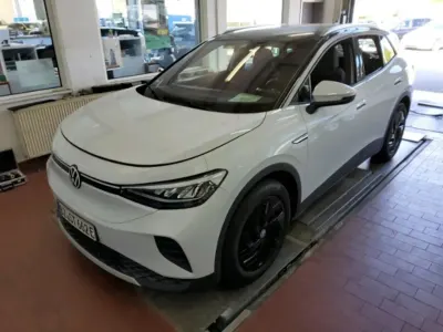 Gebraucht VW ID.4 Pro Performance 150 kW (204 PS) 2022 Weiß SUV