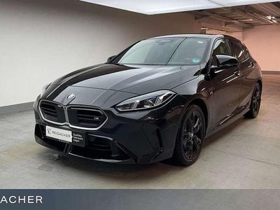 Saphirschwarz metallic Gebraucht 2025 BMW 135 Kleinwagen | 37.999 € (Guter Preis)