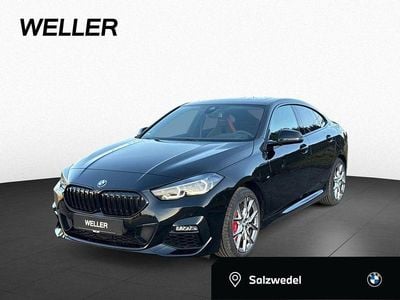 Black sapphire (schwarz) Gebraucht 2024 BMW 220 M Sport Coupé | 34.750 € (Guter Preis)