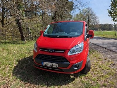 Używany Ford Tourneo 131 KM (96 kW) 2017 Czerwony Minivan