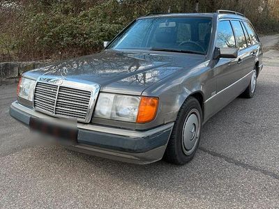 Second-hand Mercedes E250 94 CP (69 kW) 1993 Gri Break