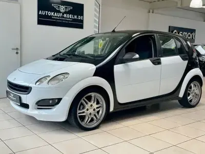 Usata Smart ForFour Passion 109 CV (80 kW) 2006 Bianco Utilitaria
