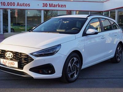 Gebraucht Hyundai i30 120 PS (88 kW) 2024 Weiß Kombi