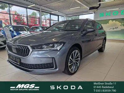 Neu Skoda Superb 193 PS (141 kW) 2026 Graphitegrau metallic Limousine