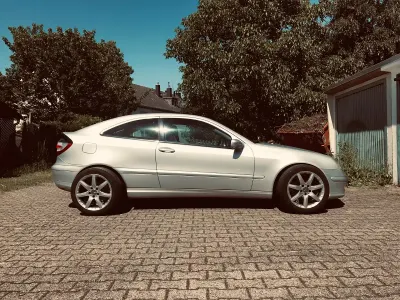 Używany Mercedes CLC200 122 KM (89 kW) 2005 Srebrny Hatchback