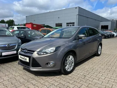 Gebraucht Ford Focus Titanium 125 PS (91 kW) 2014 Braun Limousine