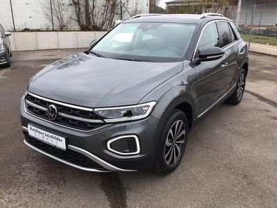 Second-hand VW T-Roc Style 150 CP (110 kW) 2025 Gri SUV