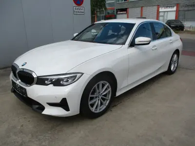 Gebraucht BMW 318 Sport Line 156 PS (114 kW) 2022 Weiß Limousine