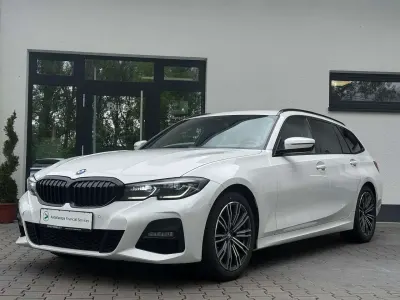 Gebraucht BMW 330 M Sport 286 PS (210 kW) 2022 Alpinweiss iii Kombi