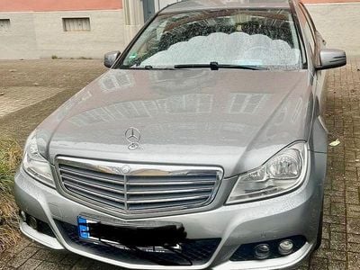 Grau Gebraucht 2012 Mercedes C180 Limousine | 11.600 € (Fairer Preis)