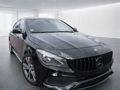 Gebraucht Mercedes CLA220 Shooting Brake AMG 170 PS (125 kW) 2019 Schwarz (metallic) Kombi