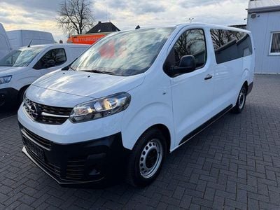 Second-hand Opel Vivaro 144 CP (105 kW) 2022 Alb Monovolum