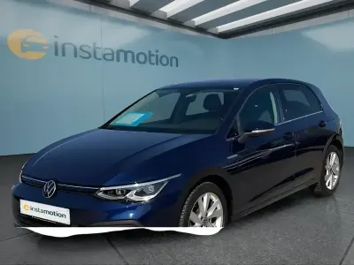 Gebraucht VW Golf VII 131 PS (96 kW) 2020 Blau Limousine