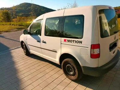 Gebraucht VW Caddy 105 PS (77 kW) 2010 Weiß Van / Kleinbus