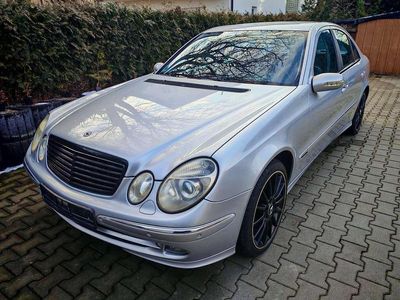 Mercedes E280