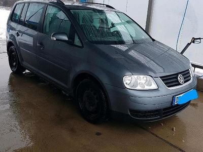 Gebraucht 2005 VW Touran Van / Kleinbus | 2.250 € (Fairer Preis)