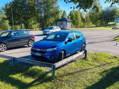 Brugt Dacia Sandero Expression 91 HK (66 kW) 2023 Blå Sedan