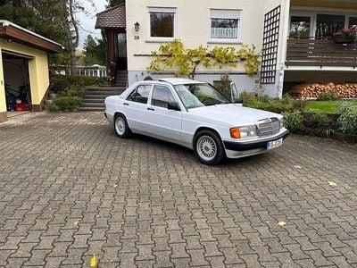 Second-hand Mercedes 190 109 CP (80 kW) 1992 Alb Berlinǎ