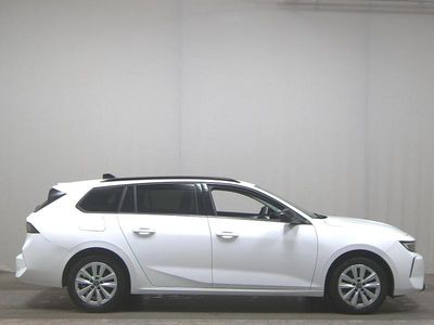 Weiss Gebraucht 2024 Opel Astra Business Kombi | 15.480 € (Superpreis)