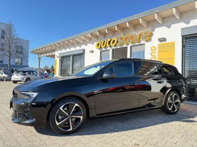 Nowe Opel Astra 131 KM (96 kW) 2025 Czarny Hatchback