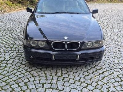BMW 525