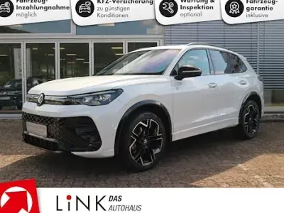 Gebraucht VW Tiguan R-line 193 PS (141 kW) 2024 Oryxweiß perlmutteffekt SUV