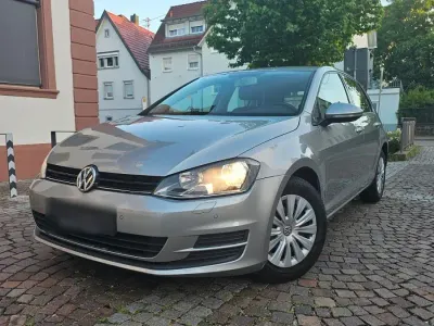 Gebraucht VW Golf VII 86 PS (63 kW) 2013 Silber Limousine