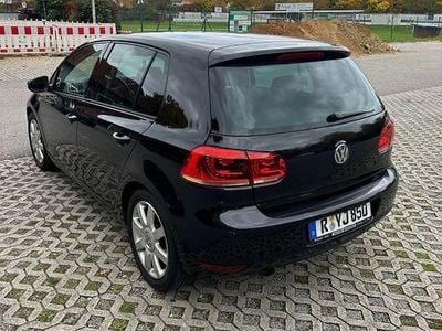 Schwarz Gebraucht 2011 VW Golf VI Comfortline Kleinwagen | 7.250 € (Teuer)