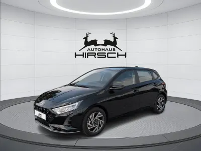 Gebraucht Hyundai i20 Trend 101 PS (74 kW) 2025 Schwarz Kleinwagen