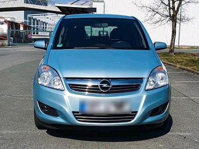 Blau Gebraucht 2009 Opel Zafira Van / Kleinbus | 3.300 € (Etwas zu teuer)