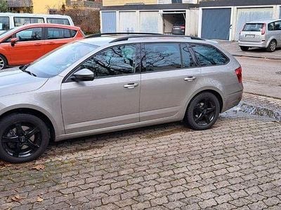 Gebraucht Skoda Octavia Ambition 150 PS (110 kW) 2019 Silber Kombi