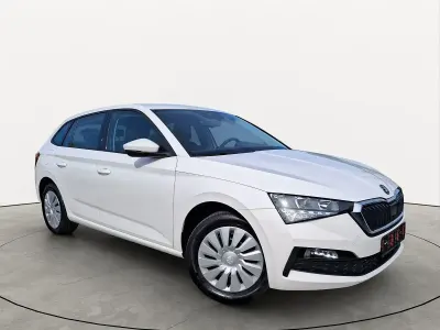 Gebraucht Skoda Scala Cool Plus 110 PS (80 kW) 2023 Weiß Kleinwagen