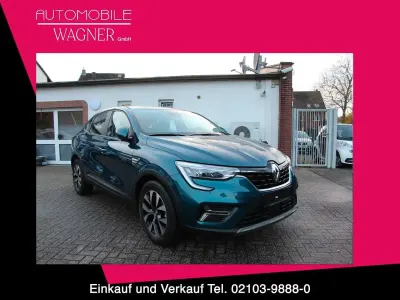 Gebraucht Renault Arkana Equilibre 140 PS (102 kW) 2023 Blau sansibar SUV
