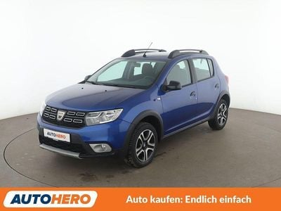 Blau Gebraucht 2020 Dacia Sandero Celebration Limousine | 10.770 € (Fairer Preis)