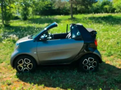 Używany Smart ForTwo Cabrio Prime 90 KM (66 kW) 2016 Szary Kabriolet